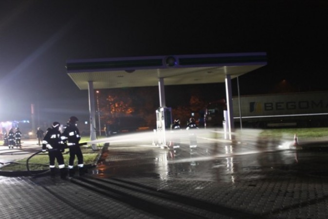Ćwiczenia na stacji paliw /fot. ŻycieSiedleckie