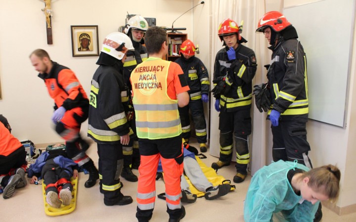 Warsztaty ratownicze w Zakładzie Opiekuńczo-Leczniczym w Siedlcach