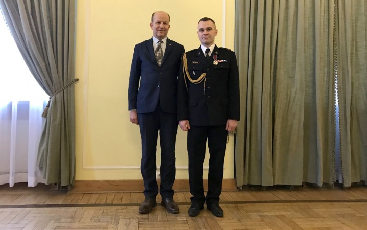 Srebrny Krzyż Zasługi dla mł. bryg. Wojciecha Jurzyka