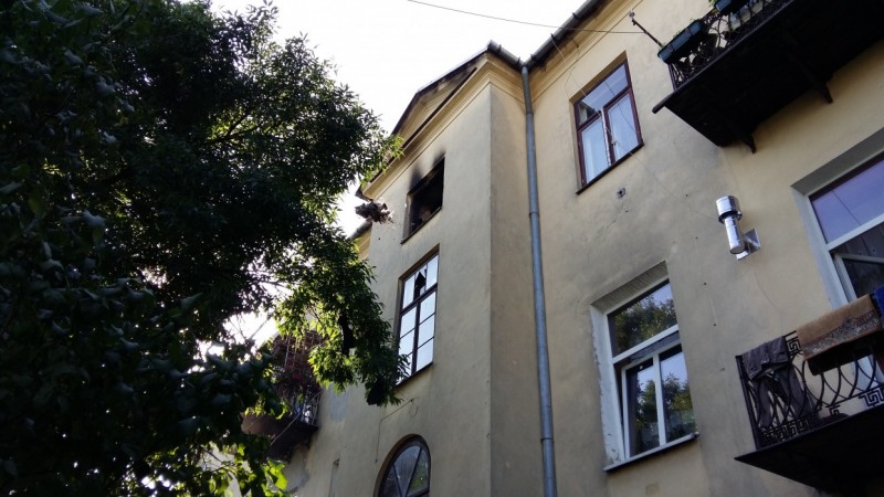 Pożar poddasza kamienicy /fot. TubaSiedlec