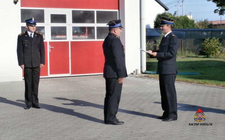 Uroczysta zmiana służby w JRG nr 2
