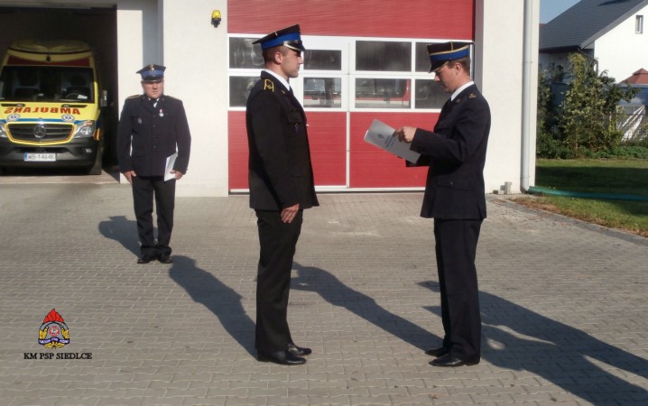 Uroczysta zmiana służby w JRG nr 2